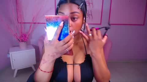 Snapshot of charlote_fun_a chatting on 24, 1, 2025 Charlote online show from 24, 1, 2025