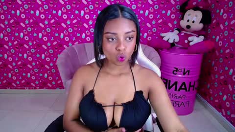 Snapshot of charlote_fun_a chatting on 27, 1, 2025 Charlote online show from 27, 1, 2025