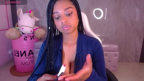Snapshot of charlote_fun_a chatting on 24, 10, 2025 Charlote online show from 24, 10, 2025