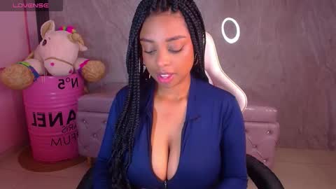Snapshot of charlote_fun_a chatting on 30, 10, 2025 Charlote online show from 30, 10, 2025