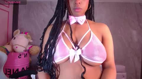 Snapshot of charlote_fun_a chatting on 31, 10, 2025 Charlote online show from 31, 10, 2025