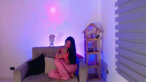 charlott online show from 7, 10, 2025