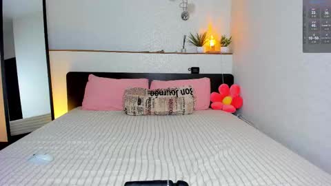 charlottacardi online show from 13, 11, 2025