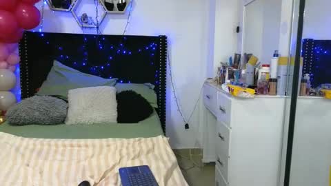 charlotte_027 online show from 17, 2, 2026