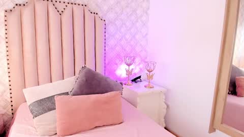   Charlotte  online show from 13, 1, 2025