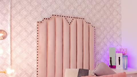   Charlotte  online show from 21, 1, 2025