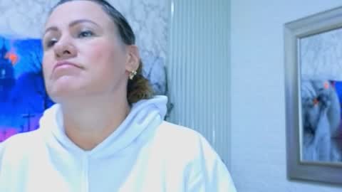 charlotte online show from 27, 10, 2025