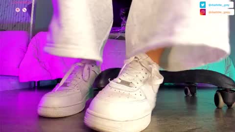 charlotte  grey online show from 23, 9, 2025