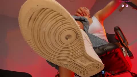 charlotte  grey online show from 28, 4, 2026