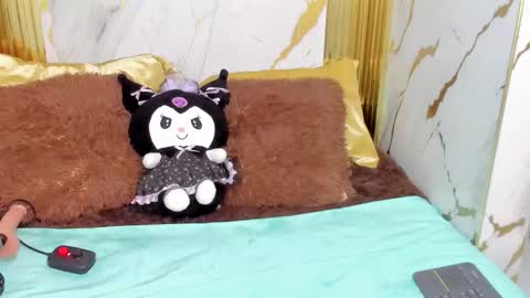 charlotte__milf online show from 22, 11, 2025