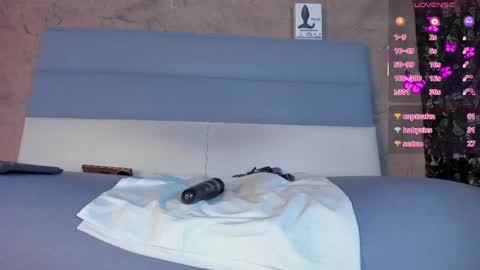  CHARLOTTE BROWN  online show from 23, 4, 2026