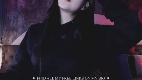 Charlotte online show from 31, 3, 2026