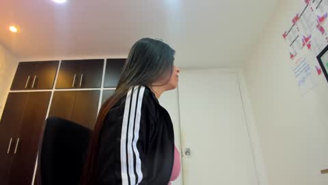 Charlotte Icee online show from 31, 12, 2024