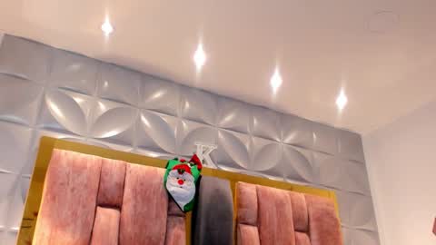 Charlotte Icee online show from 6, 1, 2026