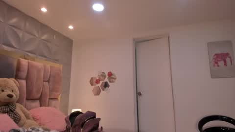 Charlotte Icee online show from 12, 3, 2026