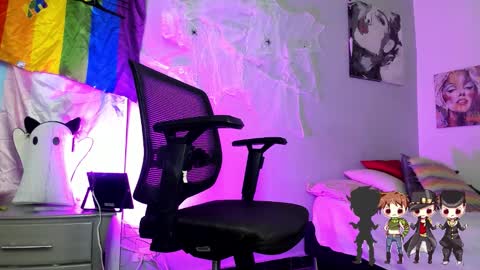 Charlie  online show from 2, 10, 2025