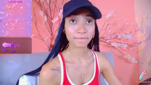 Snapshot of charlotte_love10 chatting on 2, 11, 2025 CHARLOTTE online show from 2, 11, 2025