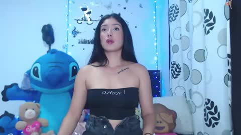 Charlotte luna95 online show from 10, 3, 2026