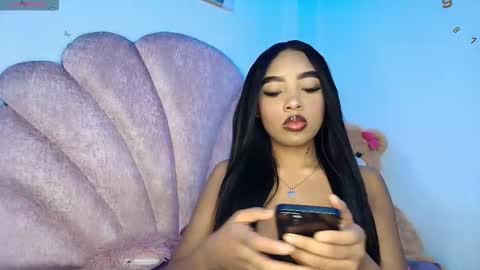 charlotte_walker1 online show from 25, 3, 2026