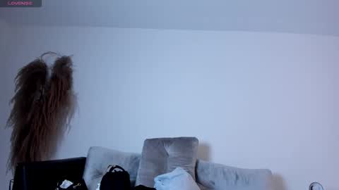 Charlotte  Everyday From 0700 to 1300 Col Time online show from 20, 9, 2025