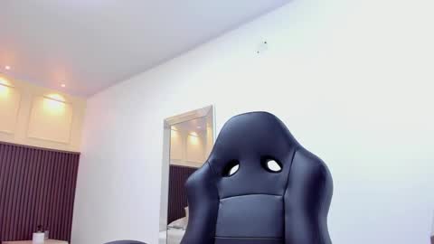 CHARLOTTE WILLS  online show from 11, 3, 2026