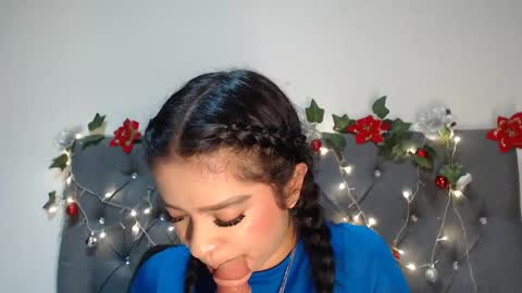 charlottee07 online show from 24, 12, 2024