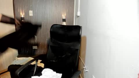 charlotteking8 online show from 9, 3, 2026