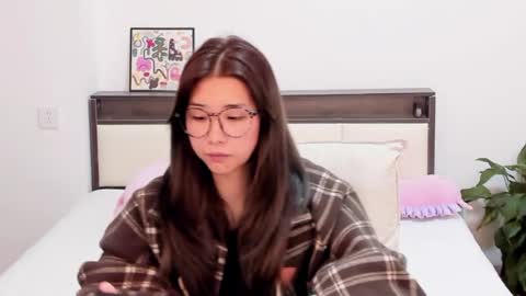 Charlotte online show from 24, 4, 2026