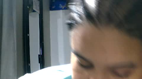 charlottequeen_21 online show from 25, 7, 2026