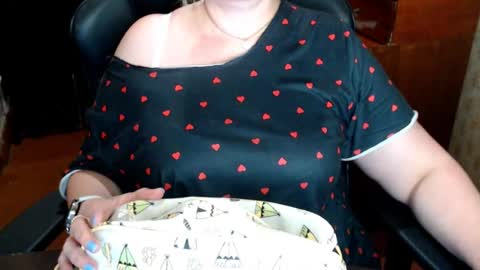 CharlotteXTasty online show from 28, 7, 2026