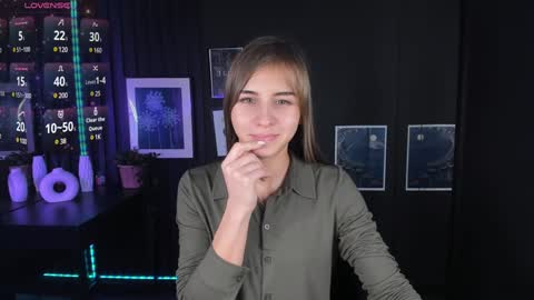 Snapshot of charmbianca chatting on 8, 2, 2025 Bianca online show from 8, 2, 2025