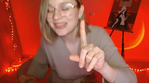 Michelle  online show from 14, 2, 2025