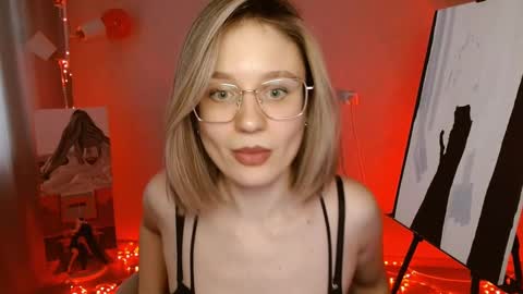 Michelle  online show from 4, 3, 2025