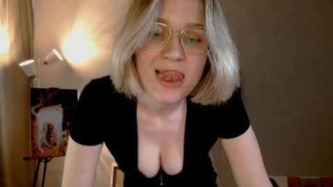 Michelle  online show from 13, 11, 2025