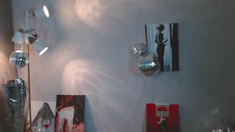 Michelle  online show from 21, 4, 2026