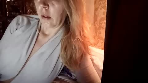 charming_rosse online show from 27, 4, 2026