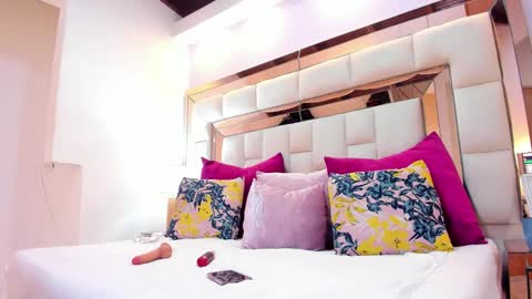 Charol  online show from 8, 2, 2026