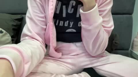 Vicky online show from 25, 4, 2026