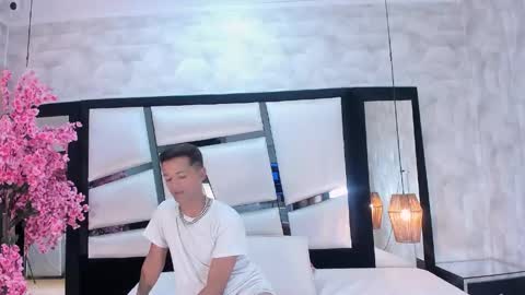       online show from 23, 4, 2026