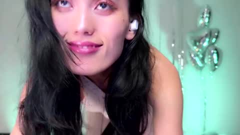 JASMINE   usually going live about 2 am UTC  online show from 11, 12, 2024