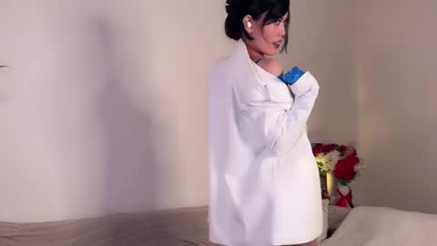 JASMINE   usually going live about 2 am UTC  online show from 7, 3, 2025