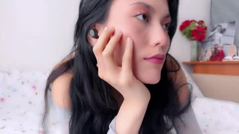 JASMINE   usually going live about 2 am UTC  online show from 17, 4, 2026