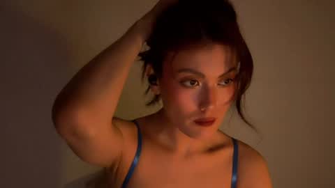 JASMINE   usually going live about 2 am UTC  online show from 25, 6, 2026