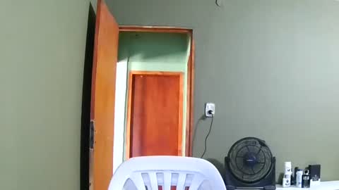 Snapshot of chato012 chatting on 1, 1, 2025 chato012 online show from 1, 1, 2025