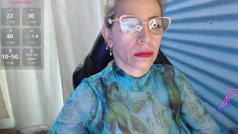 CHAYLA VICTORIA RUIZ  online show from 26, 4, 2026