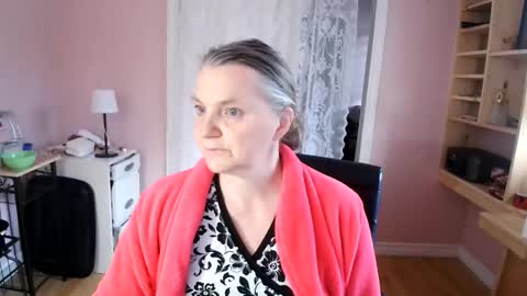 chealsiek online show from 23, 4, 2026