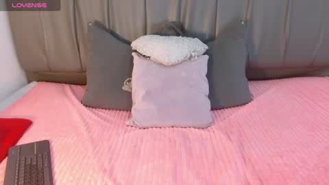 Snapshot of cheerlynn chatting on 21, 1, 2025 Cherlyn online show from 21, 1, 2025