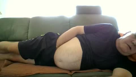 Snapshot of cheesy4444 chatting on 21, 9, 2025 Tom online show from 21, 9, 2025