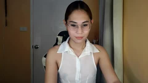 chelly4u69 online show from 22, 3, 2026
