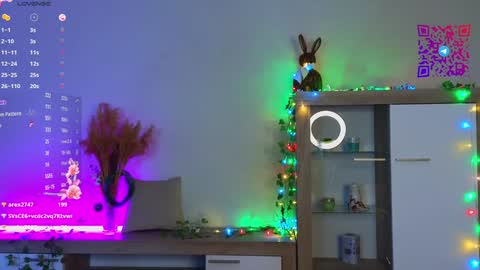 Mona online show from 10, 1, 2025